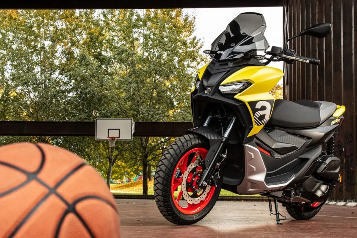 Aprilia SR GT 125 : l’aventure urbaine vous attend