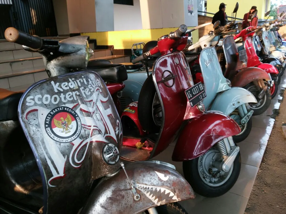 La passion des Vespa extrêmes en Indonésie