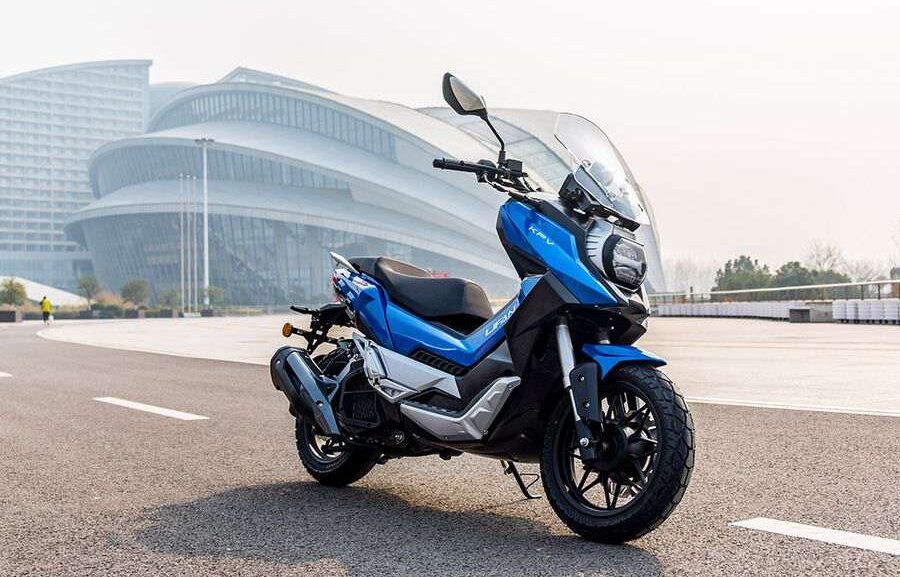 Lifan KPV 150 : un concurrent chinois pour le Honda ADV 150